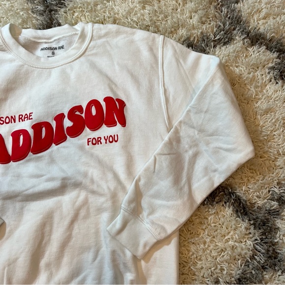 Addison Rae sweatshirt - Picture 3 of 6
